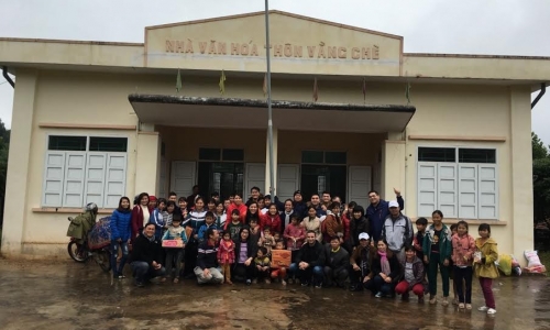 Paradise từ thiện đến huyện Ba Chẽ, Quảng Ninh
