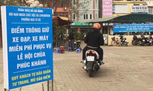 Tổ chức trông giữ xe miễn phí tại Chùa Phúc Khánh