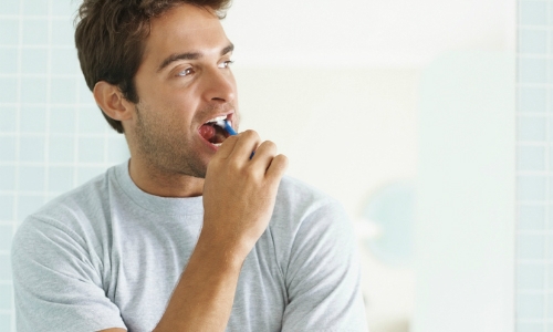 Không đánh răng trước khi ngủ có hại thế nào