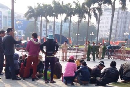 Phản đối giao đất cho FLC: Học sinh Sầm Sơn bỏ học lên Tỉnh tập trung