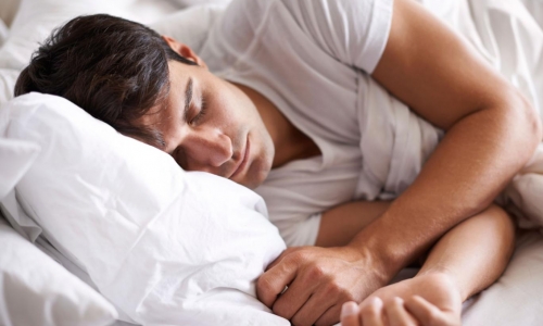 Ngủ quá nhiều làm tăng nguy cơ mắc bệnh tim