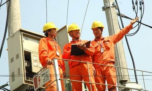 Thủ tướng chỉ đạo bàn giao lưới điện cho EVN