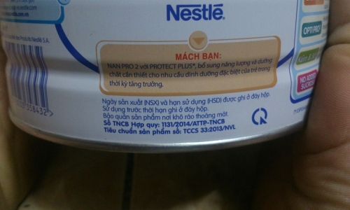 Khách hàng nghi vấn sữa Nestle biến chất khi còn hạn sử dụng?