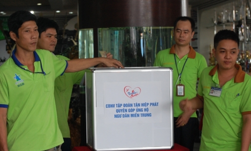 Tổ chức quyên góp ủng hộ ngư dân miền Trung