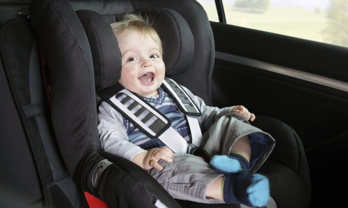 Ghế ngồi cho trẻ trên ô tô chưa chắc đã an toàn tuyệt đối