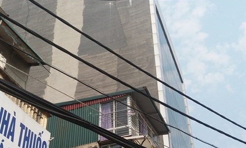 Ai bảo kê cho công trình xây dựng 'không phép' cao 9 tầng tại 28 Đê La Thành?
