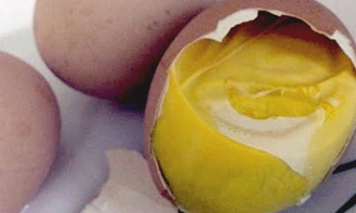 Trứng gà ung - Thần dược giá rẻ chỉ 1500 đồng