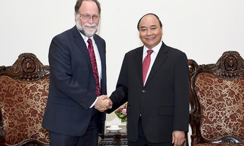 Thủ tướng Nguyễn Xuân Phúc trao đổi thẳng thắn cùng Giáo sư Ricardo Hausmann (ĐH Harvard)