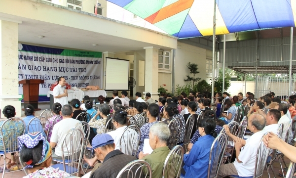 400 người dân phường Mông Dương tham gia chương trình  chăm sóc sức khỏe trong cộng đồng