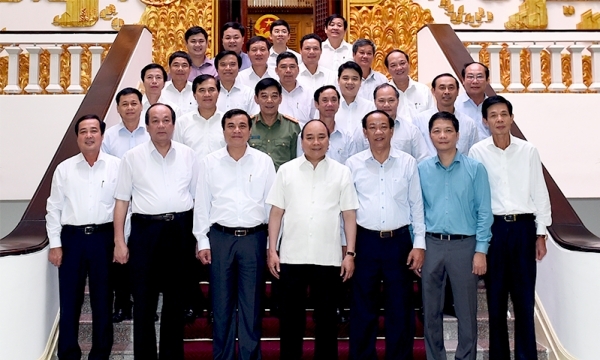 Thủ tướng Nguyễn Xuân Phúc nhấn mạnh phải loại bỏ cán bộ làm việc cầm chừng, vô trách nhiệm