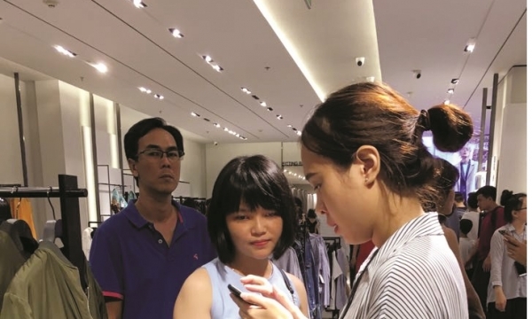 Sau 3 tuần khai trương, Zara Việt Nam tụt dốc doanh số