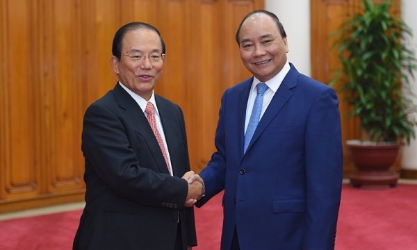 Thủ tướng Nguyễn Xuân Phúc tiếp Chủ tịch Ban Tư vấn tái cấu trúc doanh nghiệp Nhà nước và ngành ngân hàng JICA