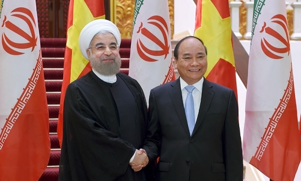 Thủ tướng Nguyễn Xuân Phúc  hội kiến Tổng thống Iran