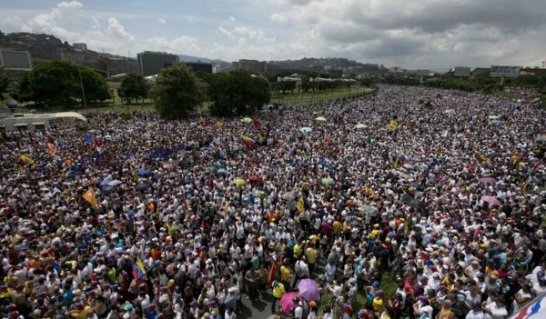Đình công ở Venezuela đòi lật đổ Tổng thống Maduro