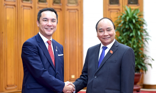 Thủ tướng Nguyễn Xuân Phúc  tiếp Thống đốc tỉnh Mie
