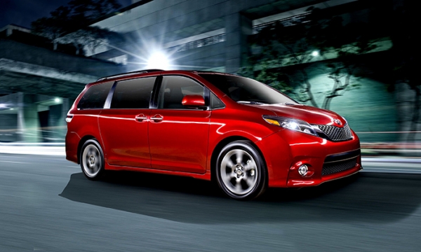 Toyota triệu hồi 744.000 chiếc minivan Sienna vì lỗi cửa tự mở