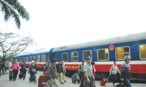 Ngành đường sắt lập thêm tàu phục vụ hành khách dịp Tết
