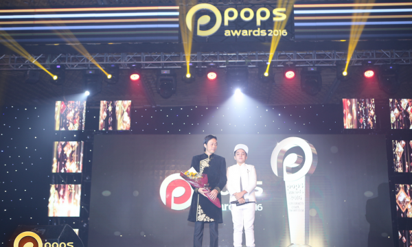Hoài Linh thắng lớn tại lễ trao giải POPS Awards 2016