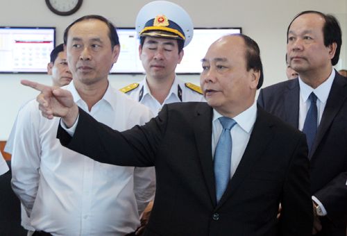 Thủ tướng yêu cầu kéo giảm ùn tắc ở cảng lớn nhất Việt Nam