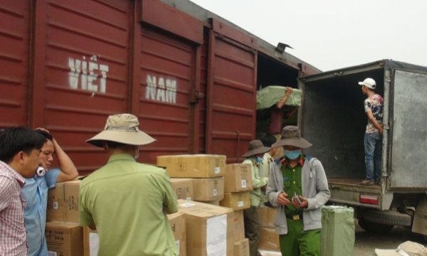 Bình Dương: Phát hiện lô hàng lậu “khủng” tại ga Sóng Thần