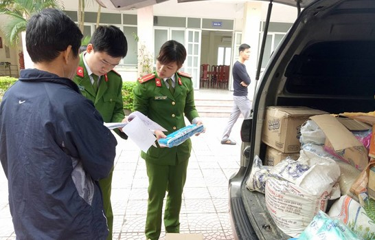 Hà Tĩnh: Bắt giữ nhiều vụ vận chuyển hàng lậu có nguồn gốc từ Thái Lan