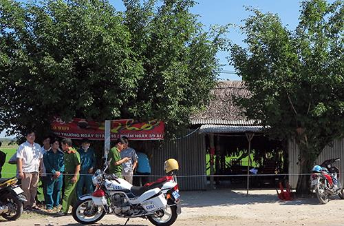 Tây Ninh: Nghi vấn vợ chết, chồng tử vong vì thuốc diệt cỏ 