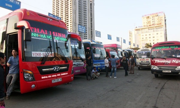 Hà Nội: Tại các bến xe, nhiều  doanh nghiệp vận tải bắt đầu tăng giá vé