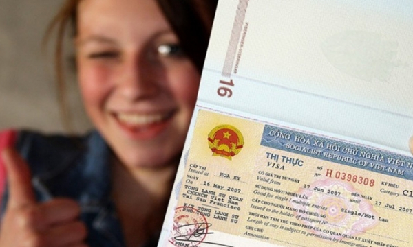 Đón khách quốc tế đầu tiên được cấp thị thực điện tử