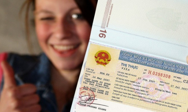 Đón khách quốc tế đầu tiên được cấp thị thực điện tử