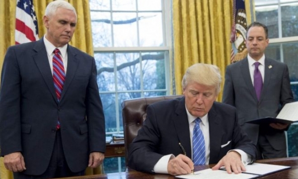 Ảnh hưởng của những sắc lệnh Tổng thống Trump đã ký 