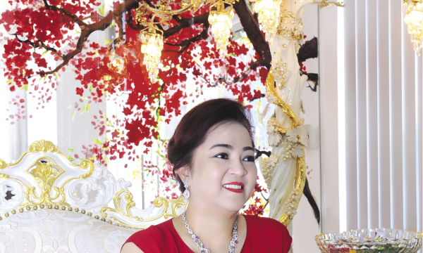 Doanh nhân Nguyễn Phương Hằng: Tôi không phải cái bóng của anh Huỳnh Uy Dũng!