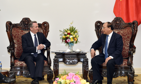 Thủ tướng Nguyễn Xuân Phúc tiếp Ông Liam Fox, Bộ trưởng Thương mại quốc tế Vương quốc Anh và Bắc Ireland