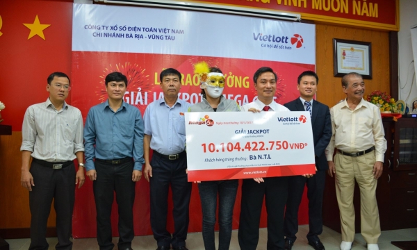 Trao giải Jackpot hơn 10 tỷ đồng cho khách hàng tại Đồng Nai