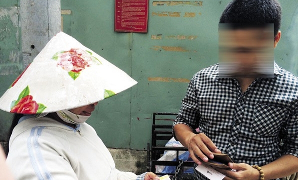 Đà Nẵng: Sẽ phi lý nếu cấm bán dạo vé số Vietlott