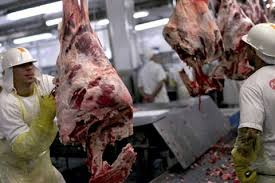 Bộ NN-PTNT yêu cầu tạm ngừng nhập khẩu thịt từ Brazil