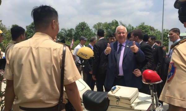 Tổng thống Israel Rivlin đến TP.HCM, khen cảnh sát Việt Nam