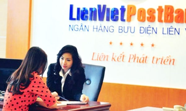Nhân viên của LienVietPostBank vừa được tăng lương 20% 