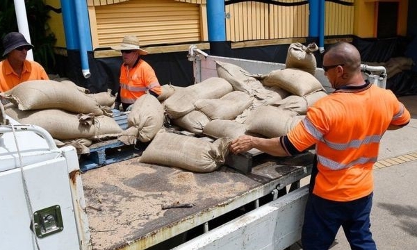 Hơn 3.500 người Queensland sơ tán vì bão Debbie