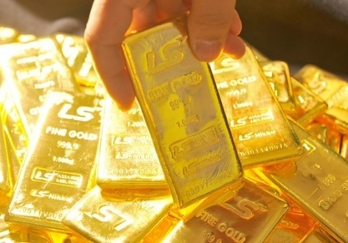 Giá vàng thế giới thấp hơn giá vàng trong nước hơn 2,2 triệu đồng/lượng.