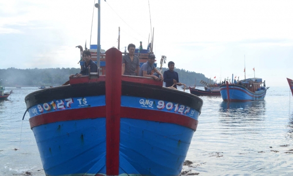 “Tàu lạ” nổ súng vào tàu cá Việt Nam, 1 ngư dân tử vong 