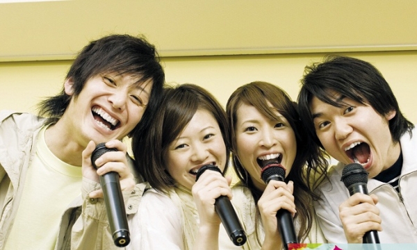 Thu phí bài hát karaoke: Dư luận bức xúc