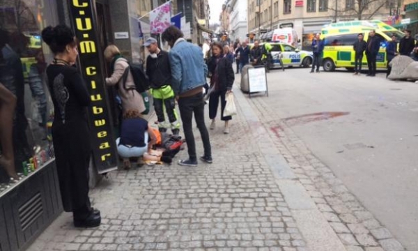 Toàn cảnh vụ tấn công khủng bố bằng xe tải tại Thụy Điển