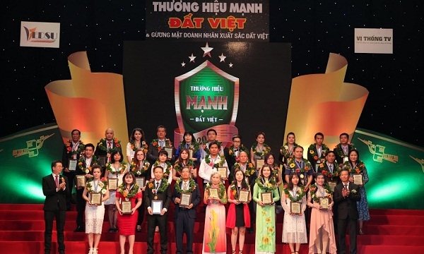 Mỹ phẩm Shilena nhận giải thưởng “Top 10 thương hiệu mạnh Đất Việt năm 2017”