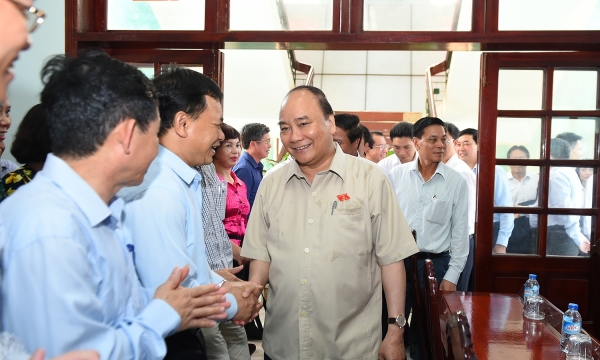 Thủ tướng Nguyễn Xuân Phúc tiếp xúc cử tri