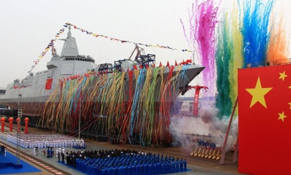 Trung Quốc hạ thủy tàu chiến mới