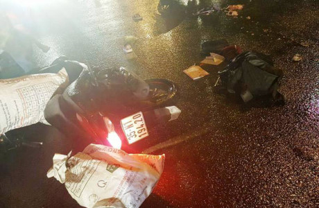 Hà Nam: 1 phụ nữ bị nước bắn lên người, ngã ra đường bị xe tông chết