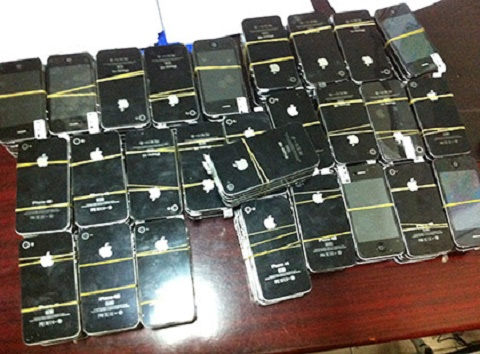 Hải quan Quảng Ninh bắt giữ gần 200 điện thoại nhập lậu