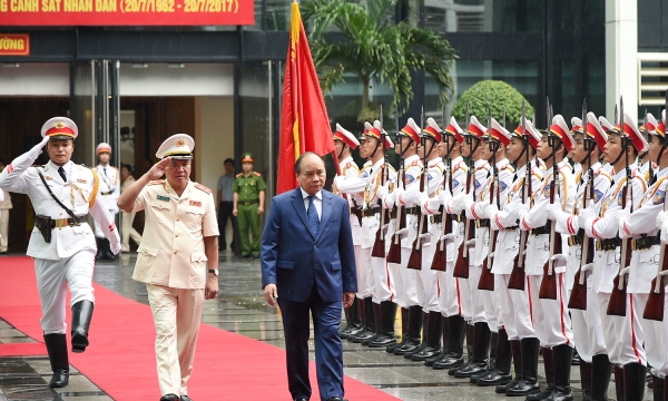 Thủ tướng Nguyễn Xuân Phúc dự lễ kỷ niệm 55 ngày truyền thống lực lượng cảnh sát nhân dân 