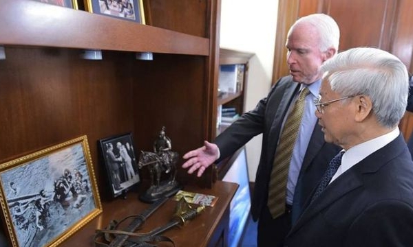 Thượng nghị sỹ Mỹ John McCain bị ung thư
