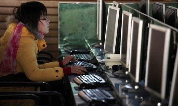 Trung Quốc diễn tập đánh sập trang web “có hại”